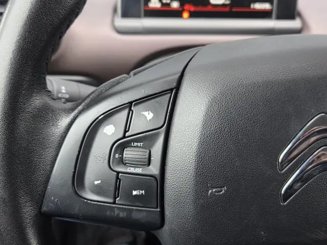 Citroën C4 Cactus 1.2 PureTech Feel Nw APK 2018 Benzine 17