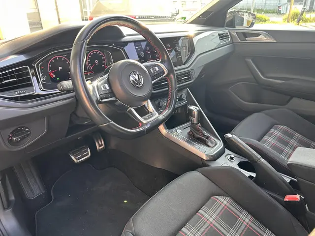 Volkswagen Polo 2.0 TSI GTI 2020 Benzine 10