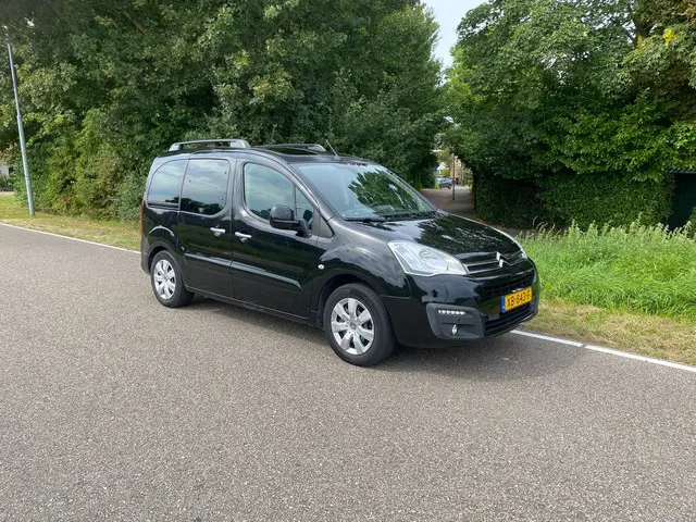 Citroën Berlingo 1.2 PureTech XTR 2016 Benzine 4