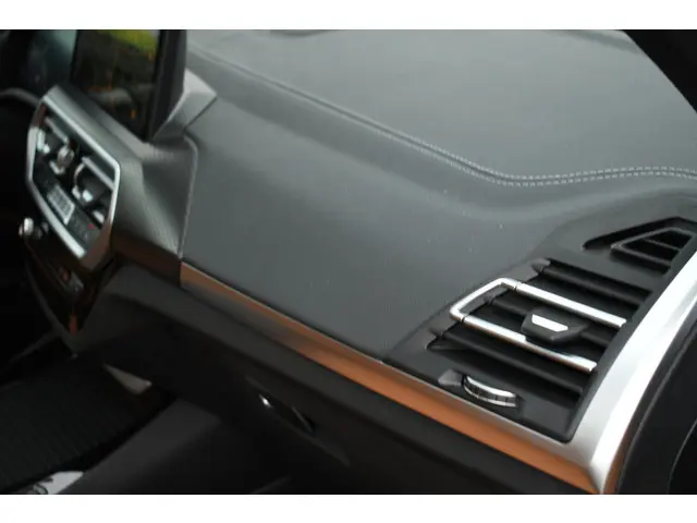 BMW X3 xDrive30e M-Sport 2021 Hybride Benzine 74