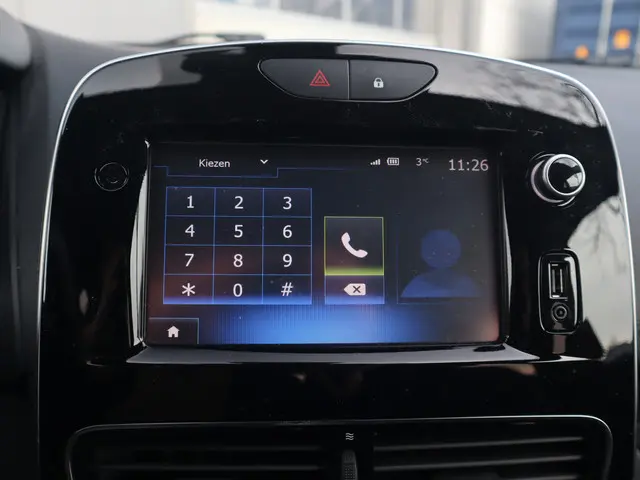 Renault Clio Estate 0.9 TCe Intens 2018 Benzine 28