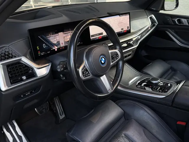 BMW X5 xDrive50e M SPORT 2023 Hybride Benzine 4