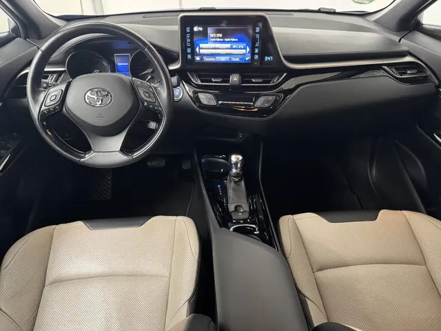 Toyota C-HR 1.8 Hybrid Bi-Tone 2018 Hybride Benzine 3
