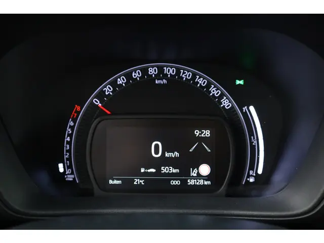 Toyota Aygo X 1.0 VVT-i MT Envy 2023 Benzine 11