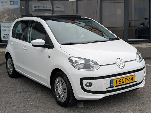 Volkswagen up! 1.0 move up! BlueMotion / PANO 2013 Benzine 10