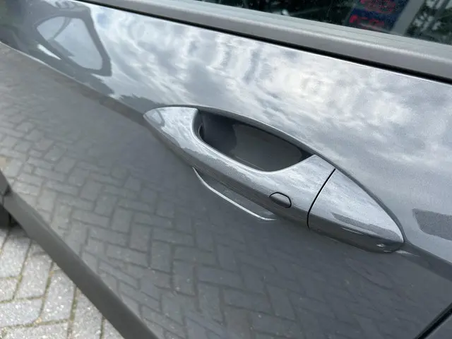 Hyundai Kona 1.6 GDI HEV Comfort 2024 Hybride Benzine 12