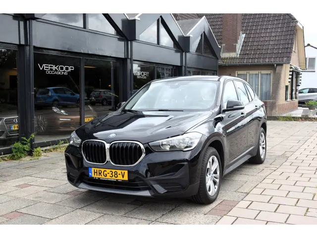 BMW X1 XDrive25e 2021 Hybride Benzine 7