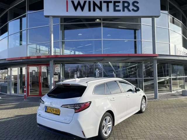 Suzuki Swace 1.8 Hybrid Select 2022 Hybride Benzine 4