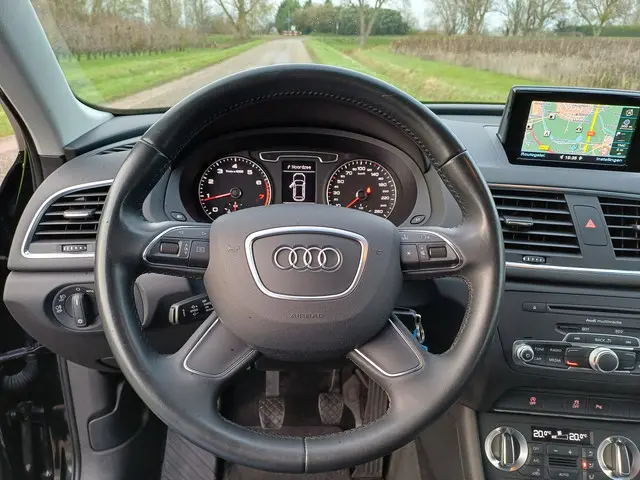 Audi Q3 2.0 TFSI quattro Pro Line 2014 Benzine 42