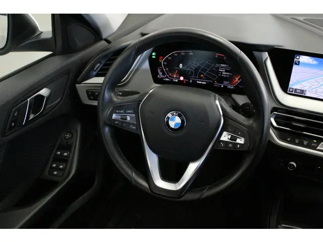 BMW 1 Serie 116d Business Edition 2022 Diesel 11