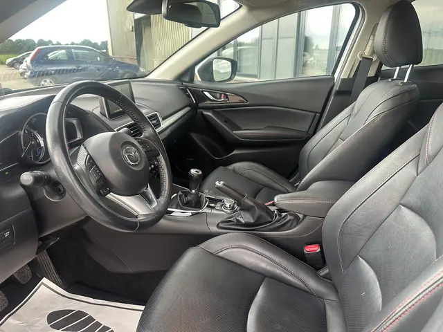 Mazda 3 2.0 GT-M // SEDAN // Leer // Navi // PDC // LED // 2016 Benzine