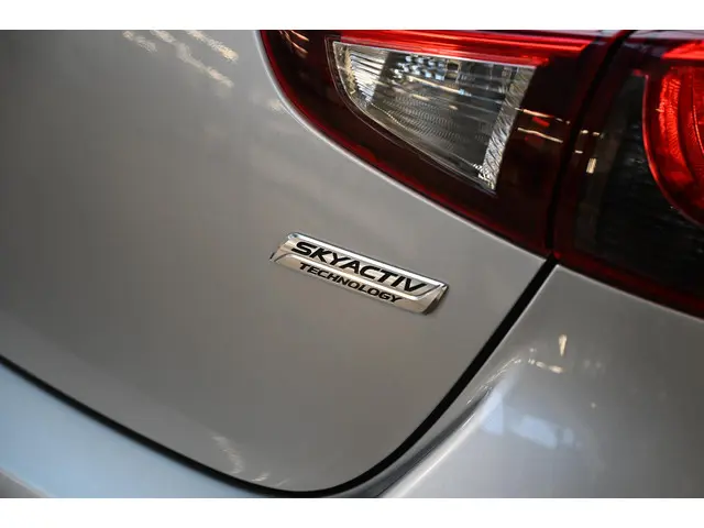 Mazda 2 Skyactiv-G 90 5MT Dynamic+ 2018 Benzine 9