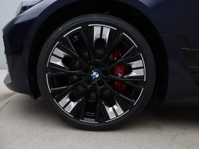 BMW i4 eDrive40 84 kWh 2024 Elektrisch 19