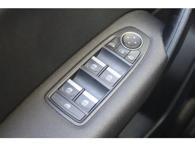 Renault Captur 1.0 TCe 100 Bi-Fuel Intens 2020 Benzine 20
