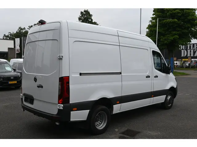 Mercedes-Benz Sprinter 516 CDI L2H2 2021 Diesel 4