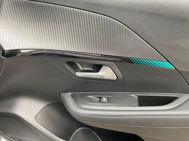 Peugeot 208 1.2 PureTech Allure 2020 Benzine 25