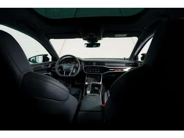 Audi RS6 RS 6 TFSI quattro 2023 Benzine 21