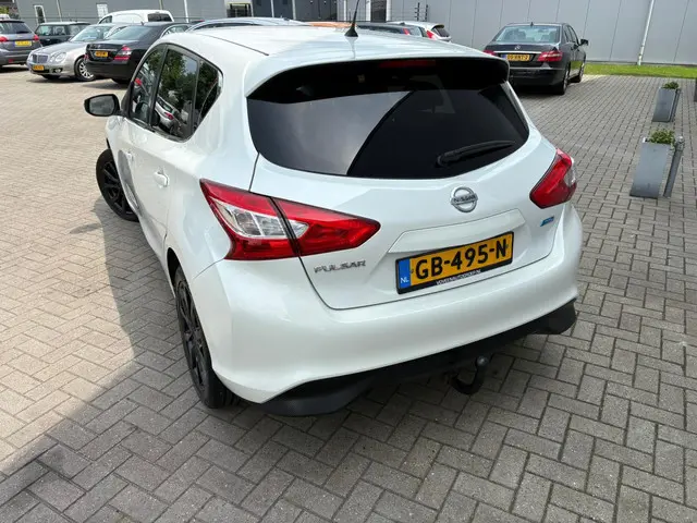 Nissan Pulsar 1.5 dCi|Leer|Cruise|Trekhaak 2014 Diesel 3