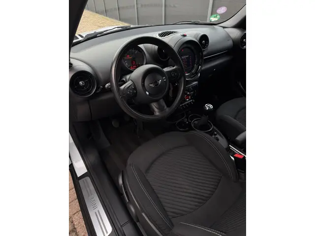 MINI Countryman 1.6 Cooper Pepper Bluetooth 2016 Benzine 4