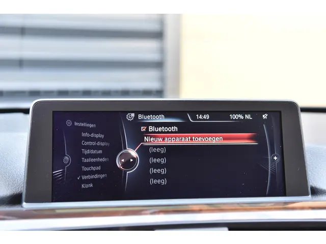BMW 3 Serie 335i High Executive 2014 Benzine 20