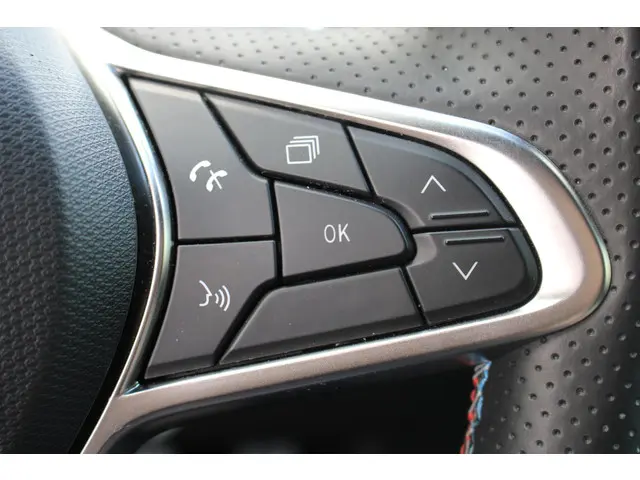 Renault Clio 1.0 TCe 90 GPF esprit Alpine 2024 Benzine 25