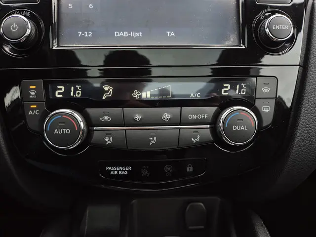 Nissan QASHQAI 1.2 Tekna 2015 Benzine 14