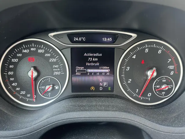 Mercedes-Benz B-Klasse 180 Ambition 2015 Benzine 46