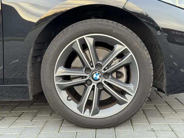 BMW 1 Serie 118i Executive Edition M 2020 Benzine 9