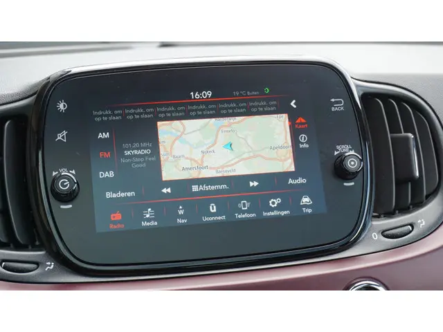 Fiat 500 1.0 69pk Hybrid Dolcevita Edition 2020 Benzine 14