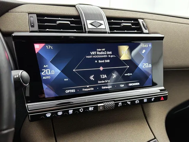 DS DS 7 1.6 So Chic 2023 Benzine 16