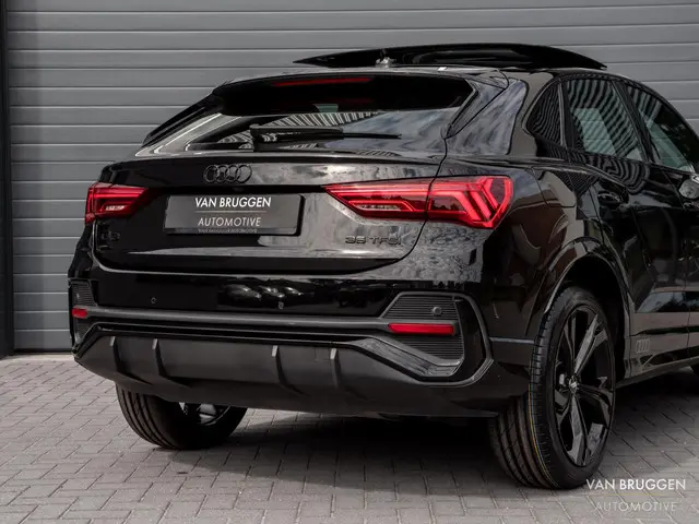 Audi Q3 Sportback 35 TFSI S-Line 2022 Benzine 34