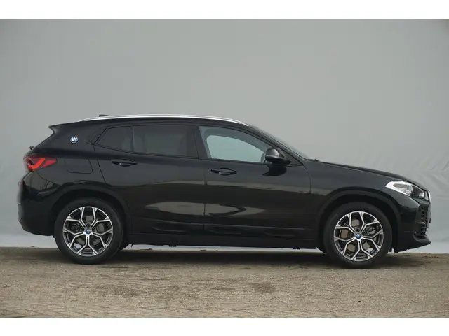 BMW X2 xDrive25e 2023 Hybride Benzine 4