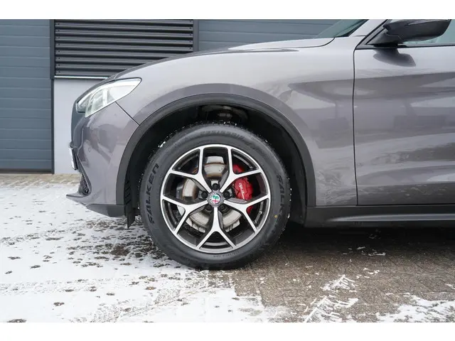 Alfa Romeo Stelvio 2.0 T AWD Super 2018 Benzine 8