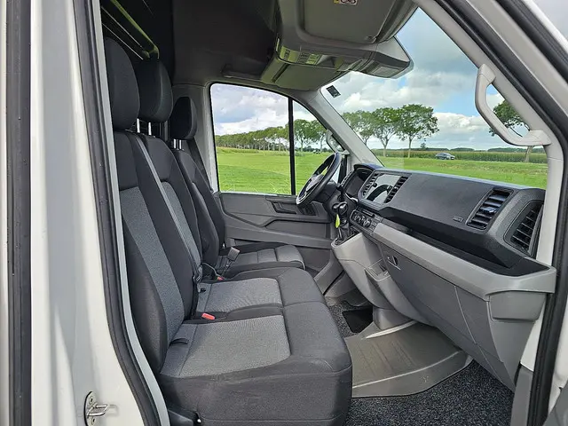 Volkswagen Crafter 35 2.0 2021 Diesel 7