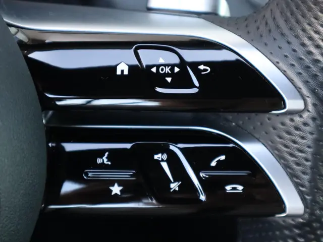 Mercedes-Benz CLE Cabriolet 200 AMG Line 2024 Benzine 19