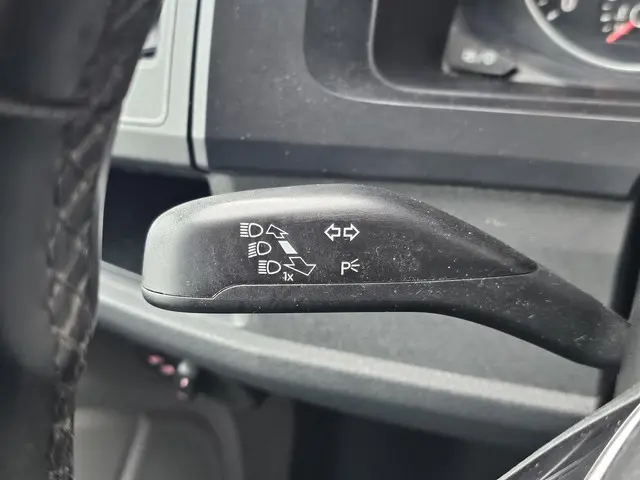 Volkswagen Transporter 2.0 TDI L1H1 2019 Diesel 18