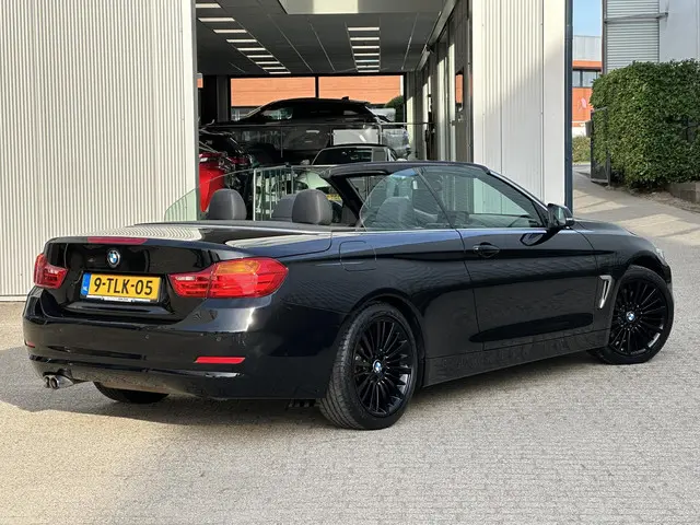 BMW 4 Serie Cabrio 428i High Executive 2014 Benzine 4