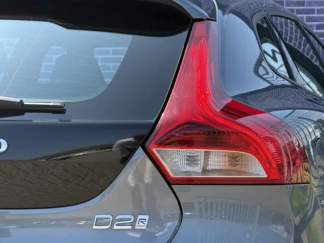 Volvo V40 2.0 D2 R-Design 2017 Diesel 8
