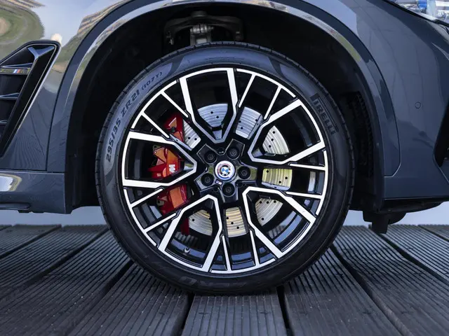 BMW X5 M Competition 2022 Benzine 9