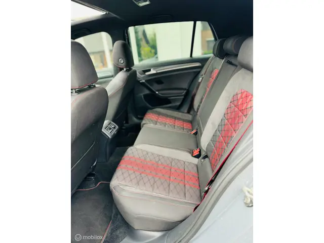 Volkswagen Golf 2.0 TSI GTI TCR 2019 Benzine 21