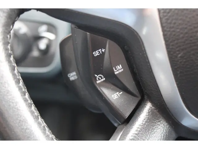 Ford C-MAX 1.0 Edition 2014 Benzine 22