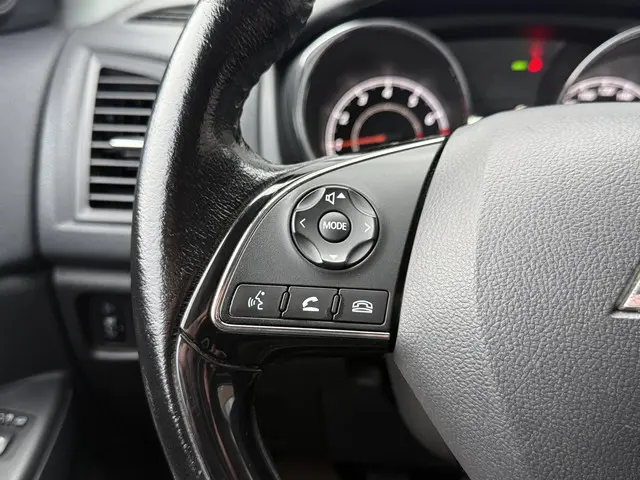 Mitsubishi ASX 1.6 Cleartec Intense 2016 Benzine 15