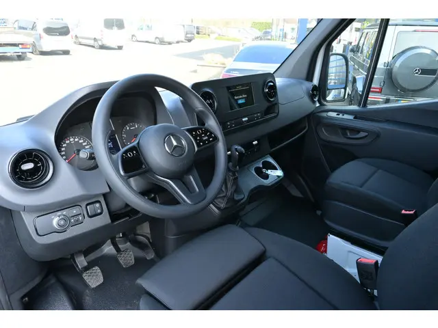 Mercedes-Benz Sprinter 317 CDI L2H2 2024 Diesel 4