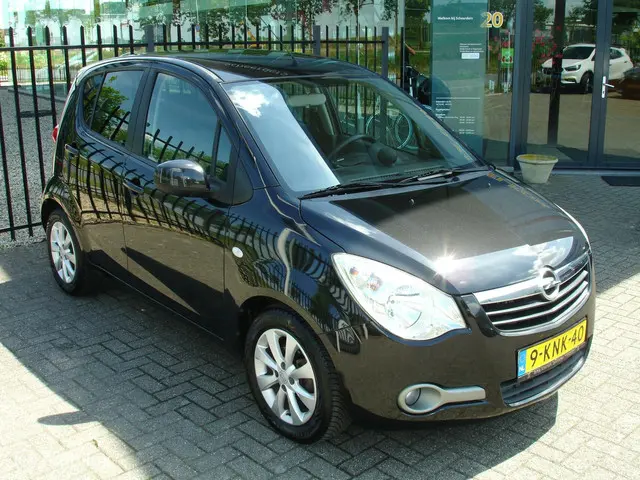Opel Agila 2