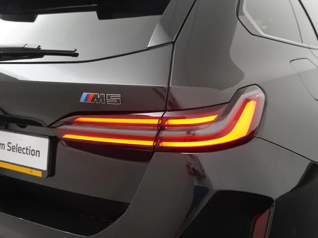 BMW M5 5-serie Touring 2025 Hybride Benzine 27