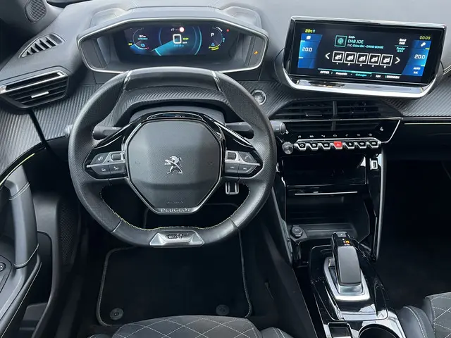 Peugeot e-2008 EV GT Pack 50 kWh 2022 Elektrisch 11