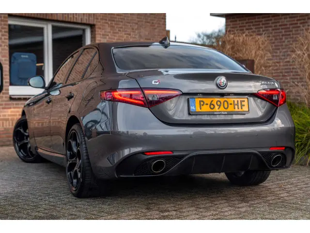 Alfa Romeo Giulia 2.0 T 280pk AWD Veloce 2019 Benzine 14