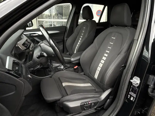 BMW X1 sDrive18i Centennial Executive 2017 Benzine 5