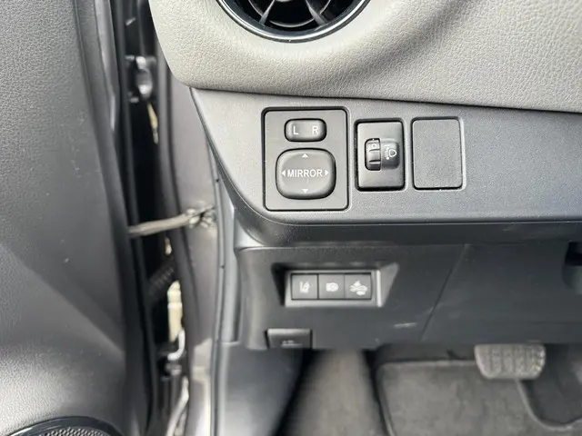 Toyota Yaris 1.5 Hybrid Active 2019 Hybride Benzine 10