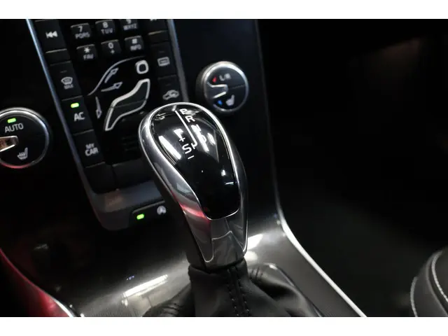 Volvo V40 1.5 T2 Polar+ |AUT|Stoelverwarming| 2020 Benzine 14